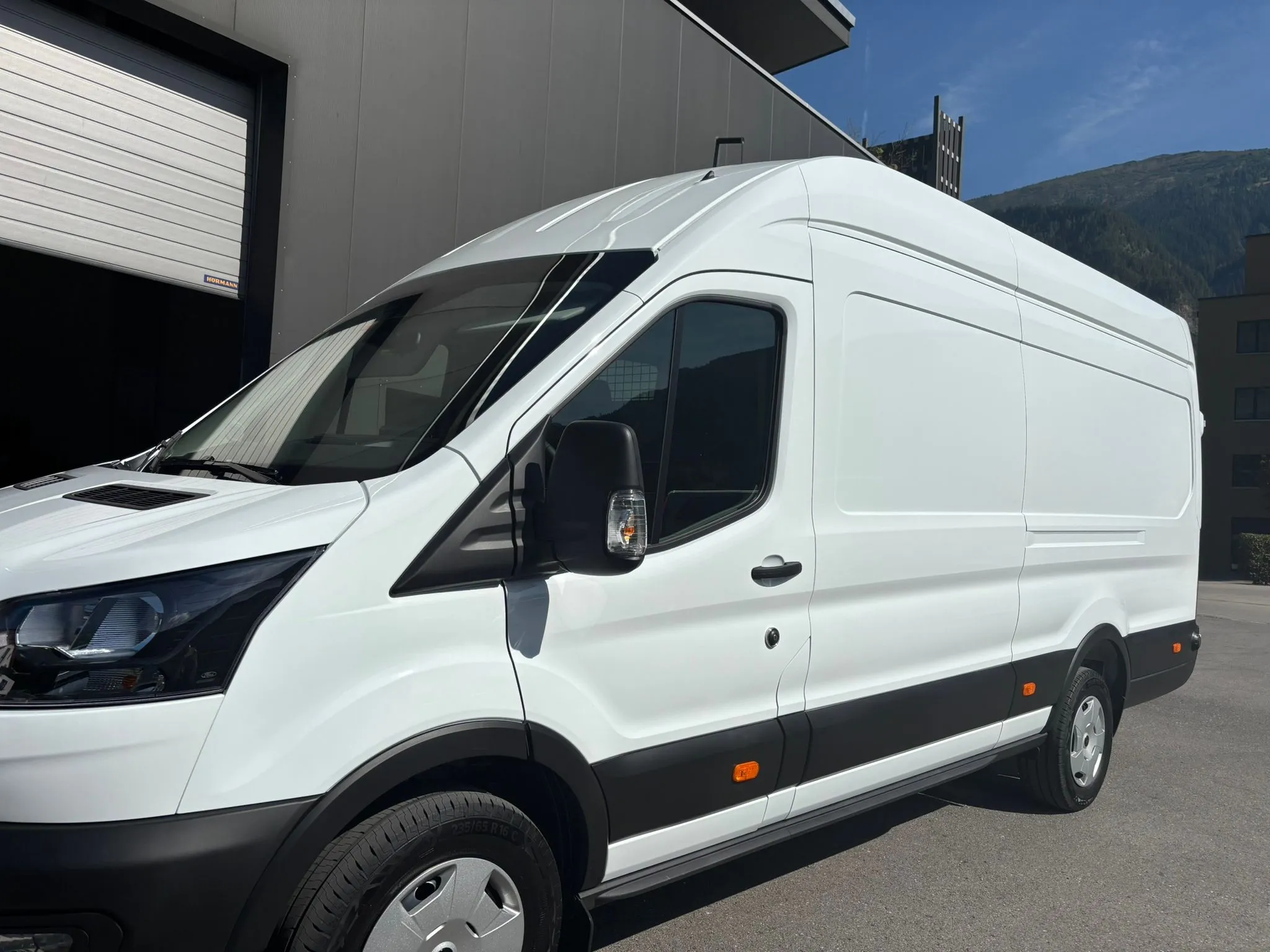 Fahrzeug von RCU Swiss Transport für einen Autotransport